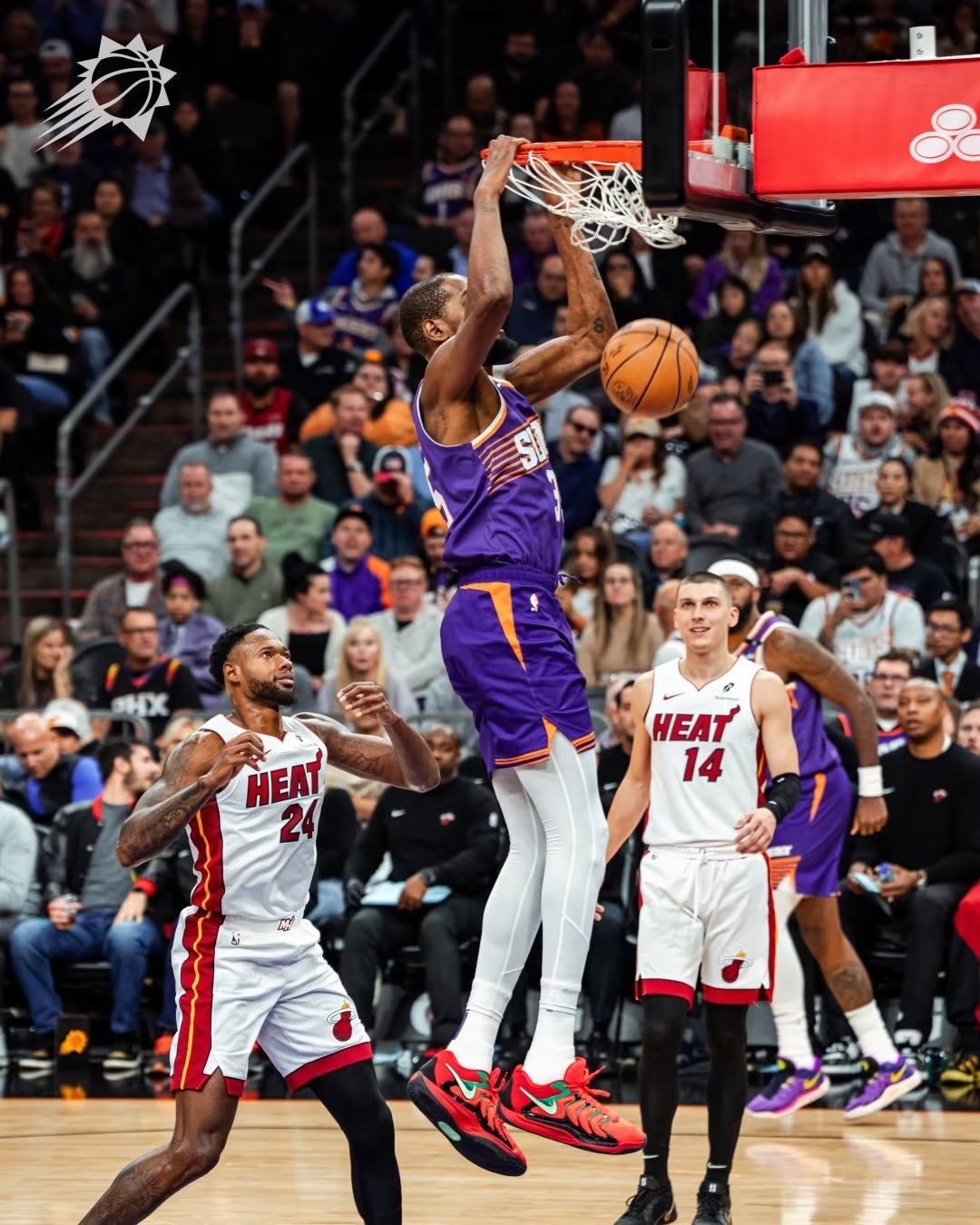 爱游戏娱乐 -赛前突围战来临，纽卡斯尔围绕NBA常规赛强势反弹，气氛紧张，身体对抗强度拉满(纽卡斯尔联vs阿森纳比赛分析)