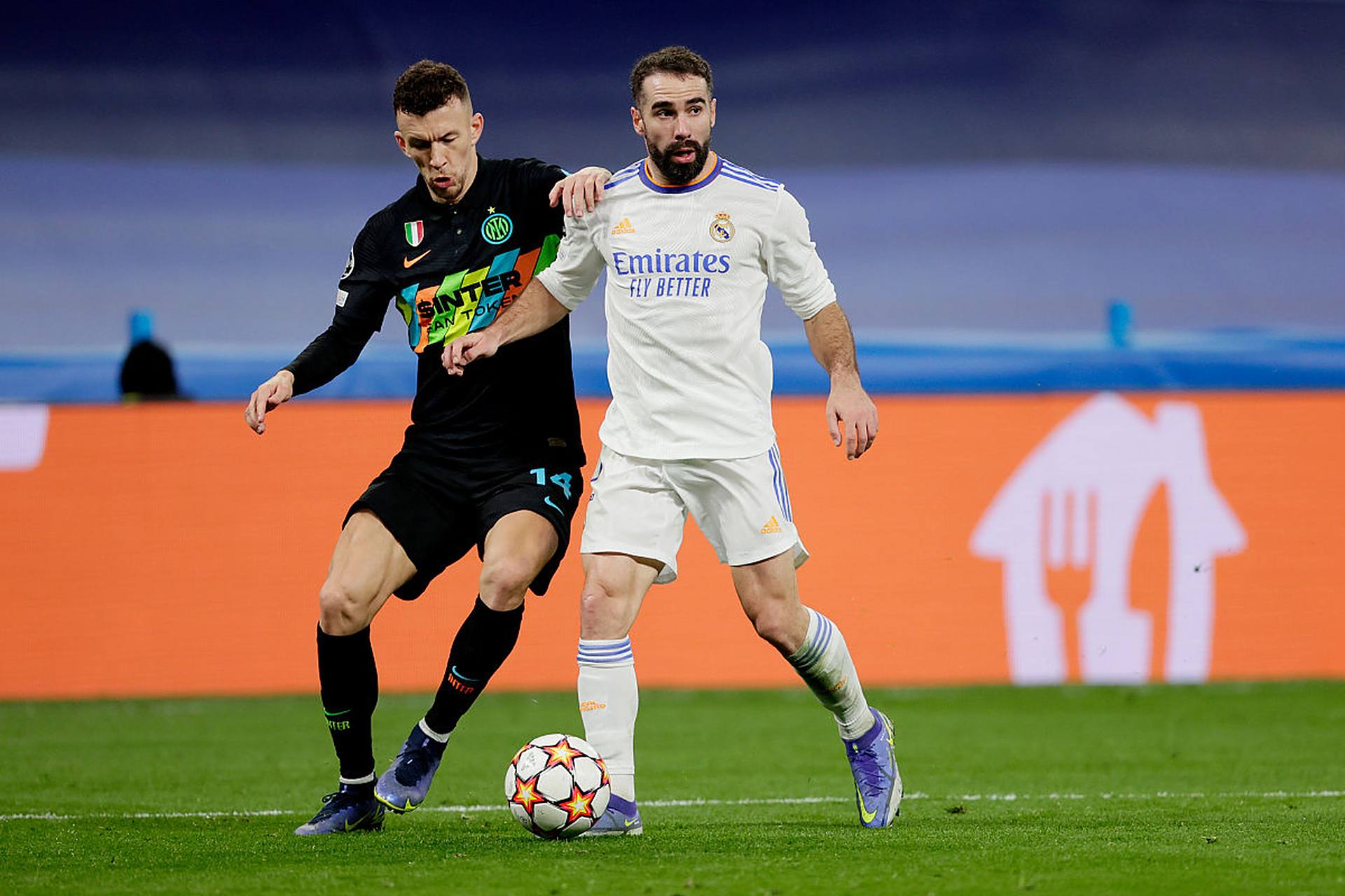 爱游戏体育平台 -风云突变！巴塞罗那今夜完成体检；国王杯版图或变；引发热议；数据趋势出现新变化 